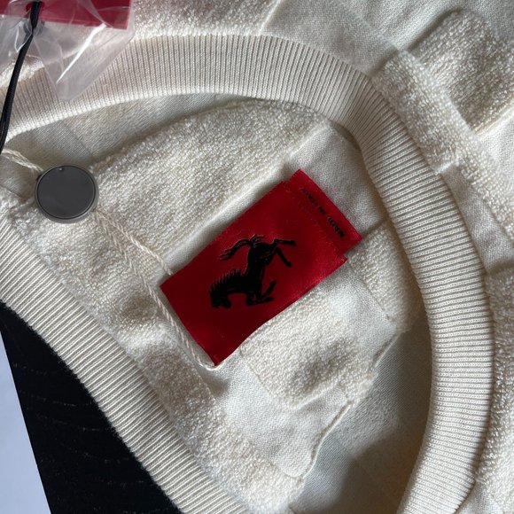 Ferrari T-Shirt - Picture 1 of 3